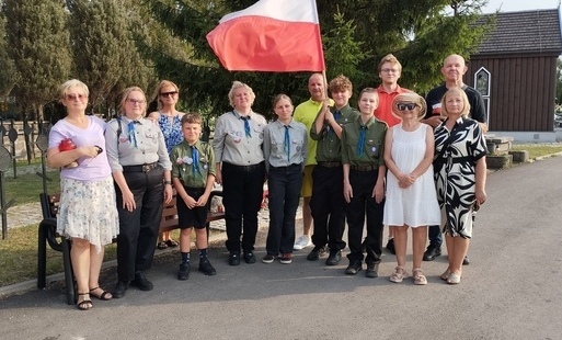 Zdjęcie do Jędrzej&oacute;w oddał hołd Powstańcom Warszawskim
